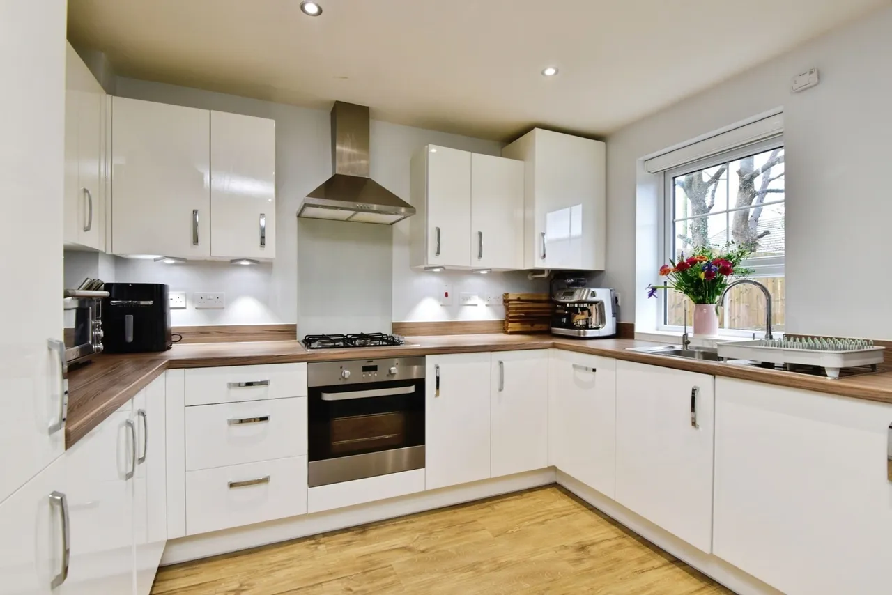 Emberton Road, Alsager, Stoke-on-Trent, Cheshire, ST7, photo 2