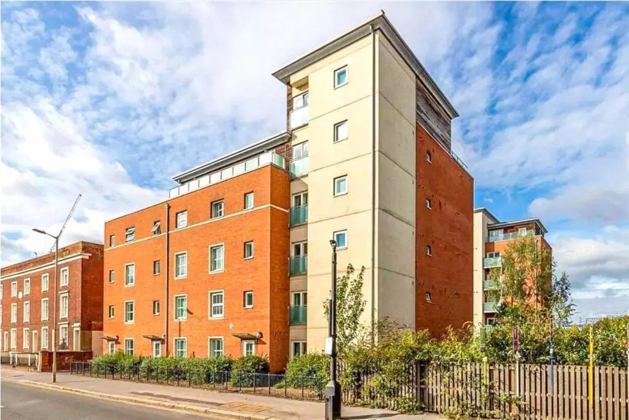 1 bed flat to rent, Caversham Road, Reading, RG1