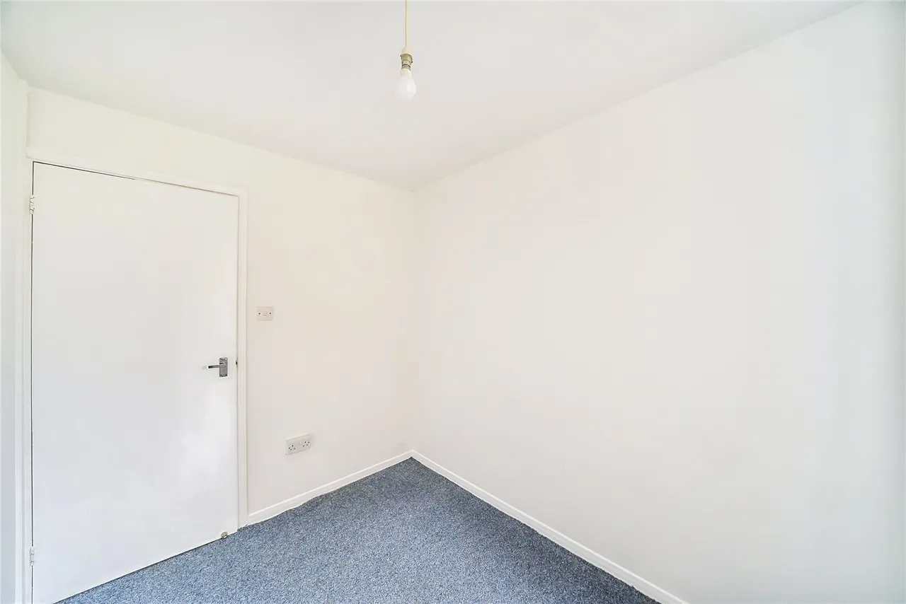 Thant Close, London, E10, photo 10