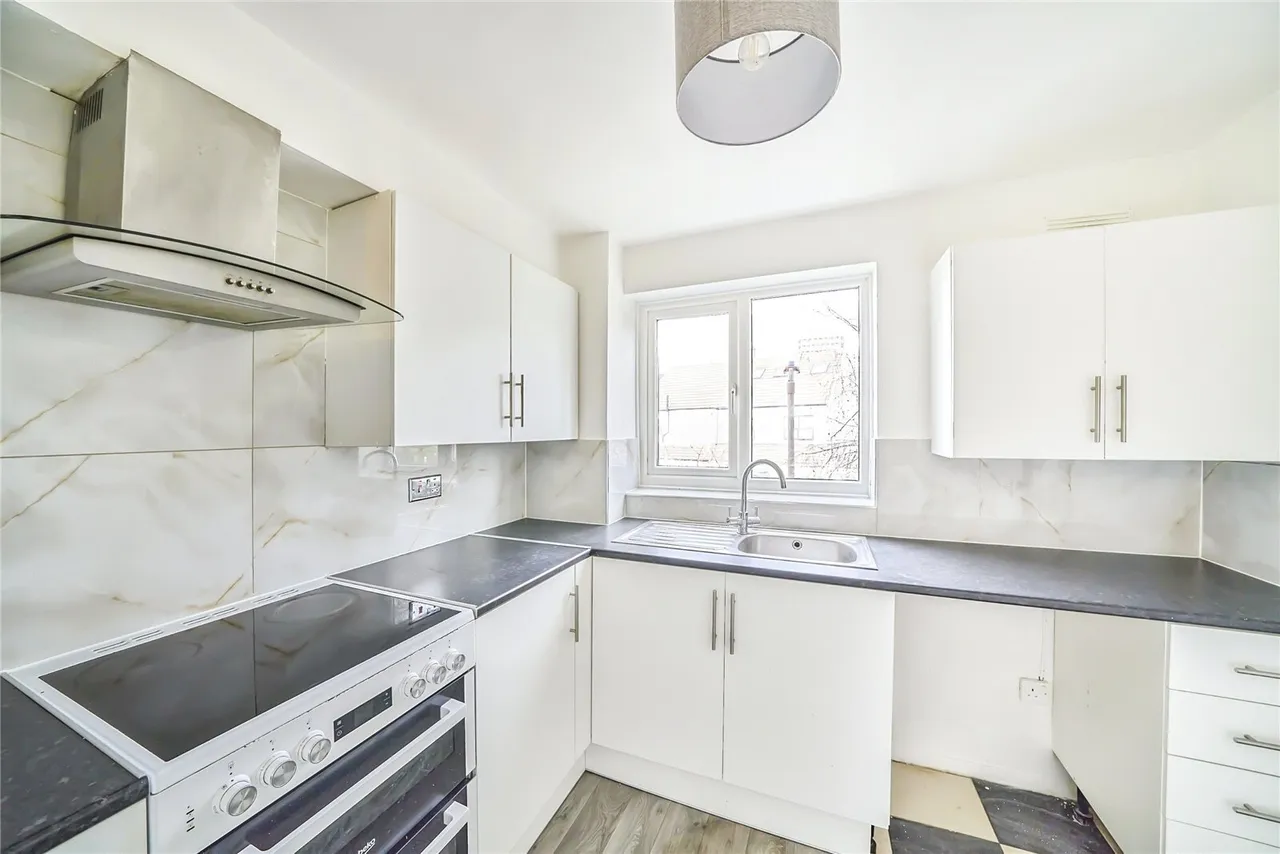 Thant Close, London, E10, photo 8