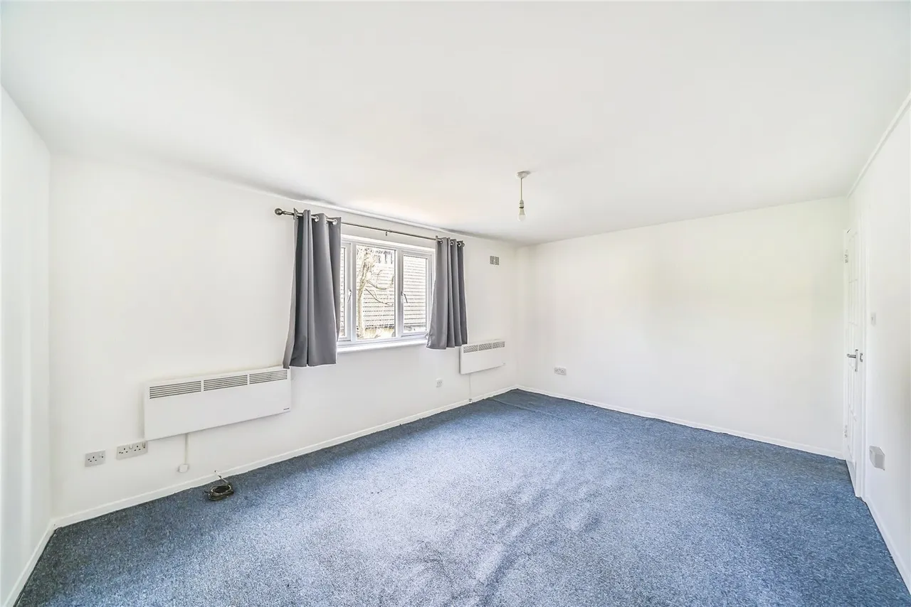 Thant Close, London, E10, photo 3