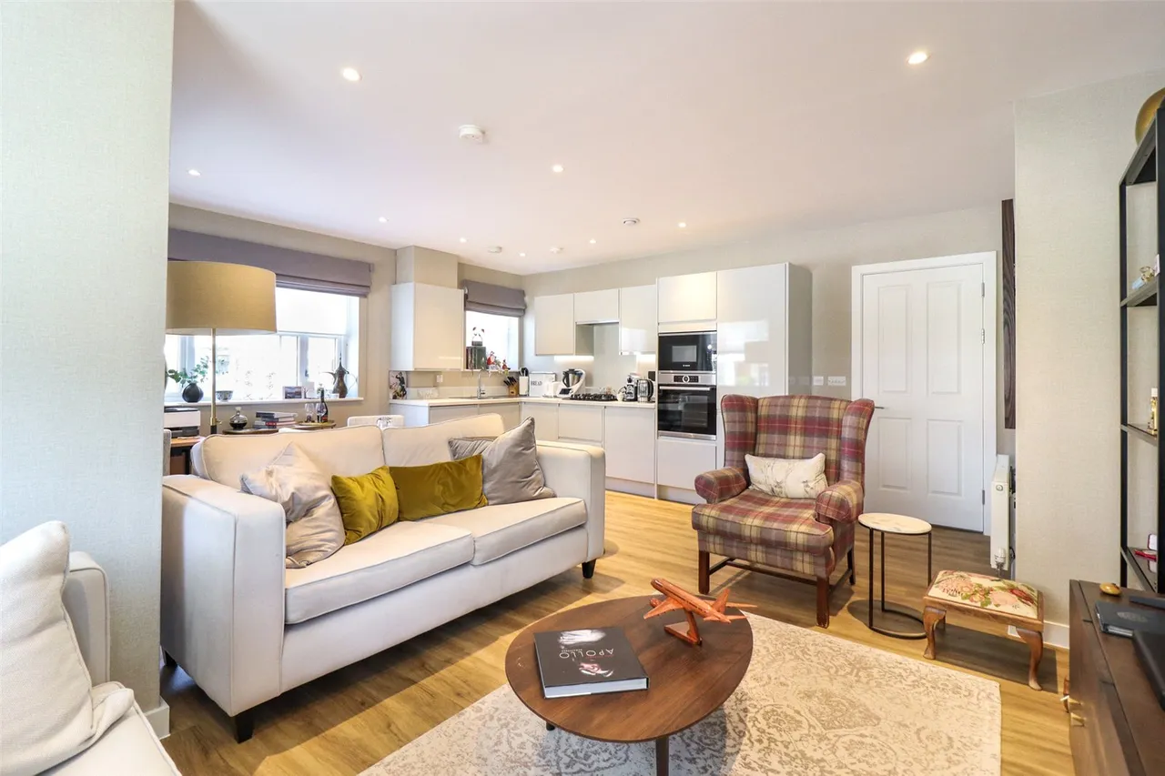 Pyestock Way, Fleet, Hampshire, GU51 3JX, photo 9