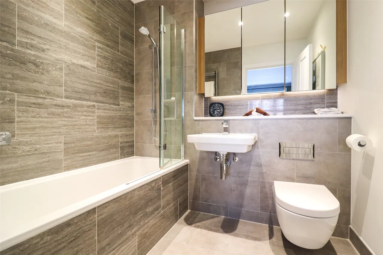 Pyestock Way, Fleet, Hampshire, GU51 3JX, photo 5
