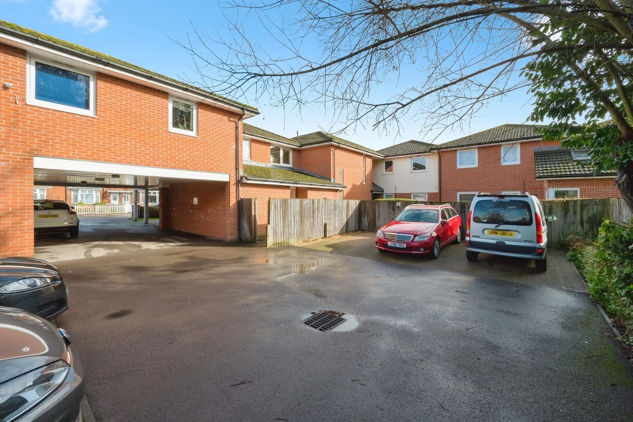 Mansel Road East, Southampton, SO16, photo 12