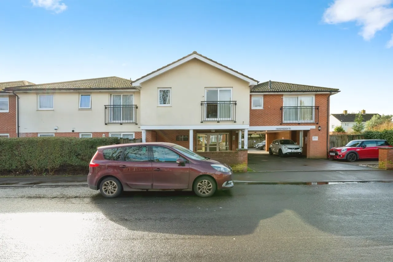 2 bed flat for sale, Mansel Road East, Southampton, SO16