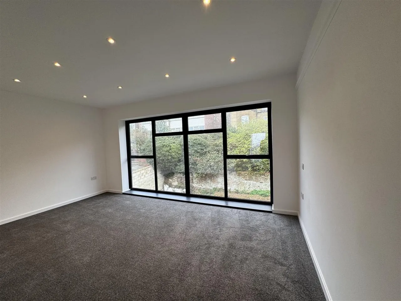 Spring Grove, Gravesend DA12 1LL, photo 12