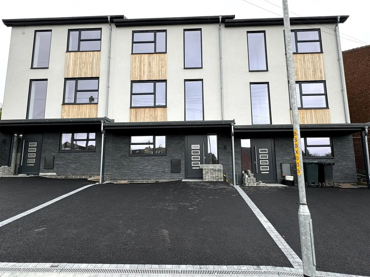 4 bed house for sale — Spring Grove, Gravesend DA12 1LL