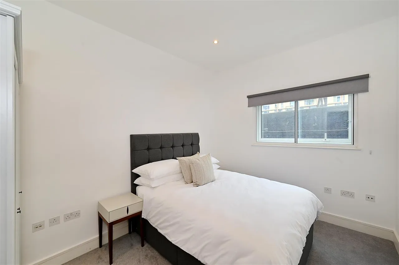 Queenstown Road, SW11, photo 9