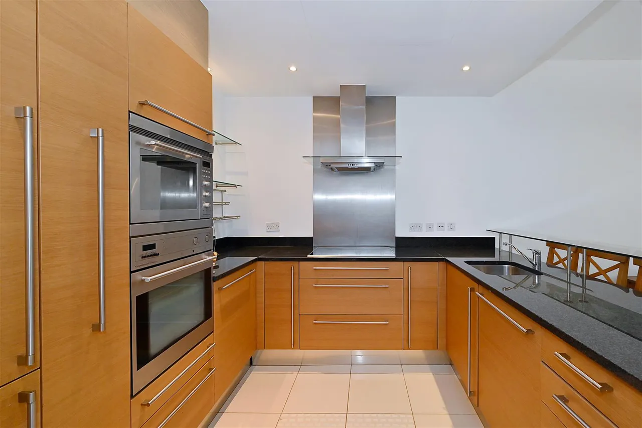 Queenstown Road, SW11, photo 6