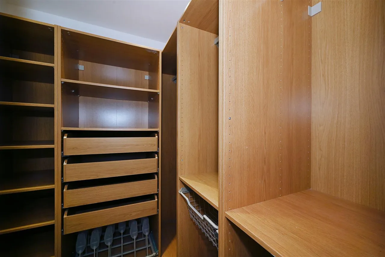 Queenstown Road, SW11, photo 5
