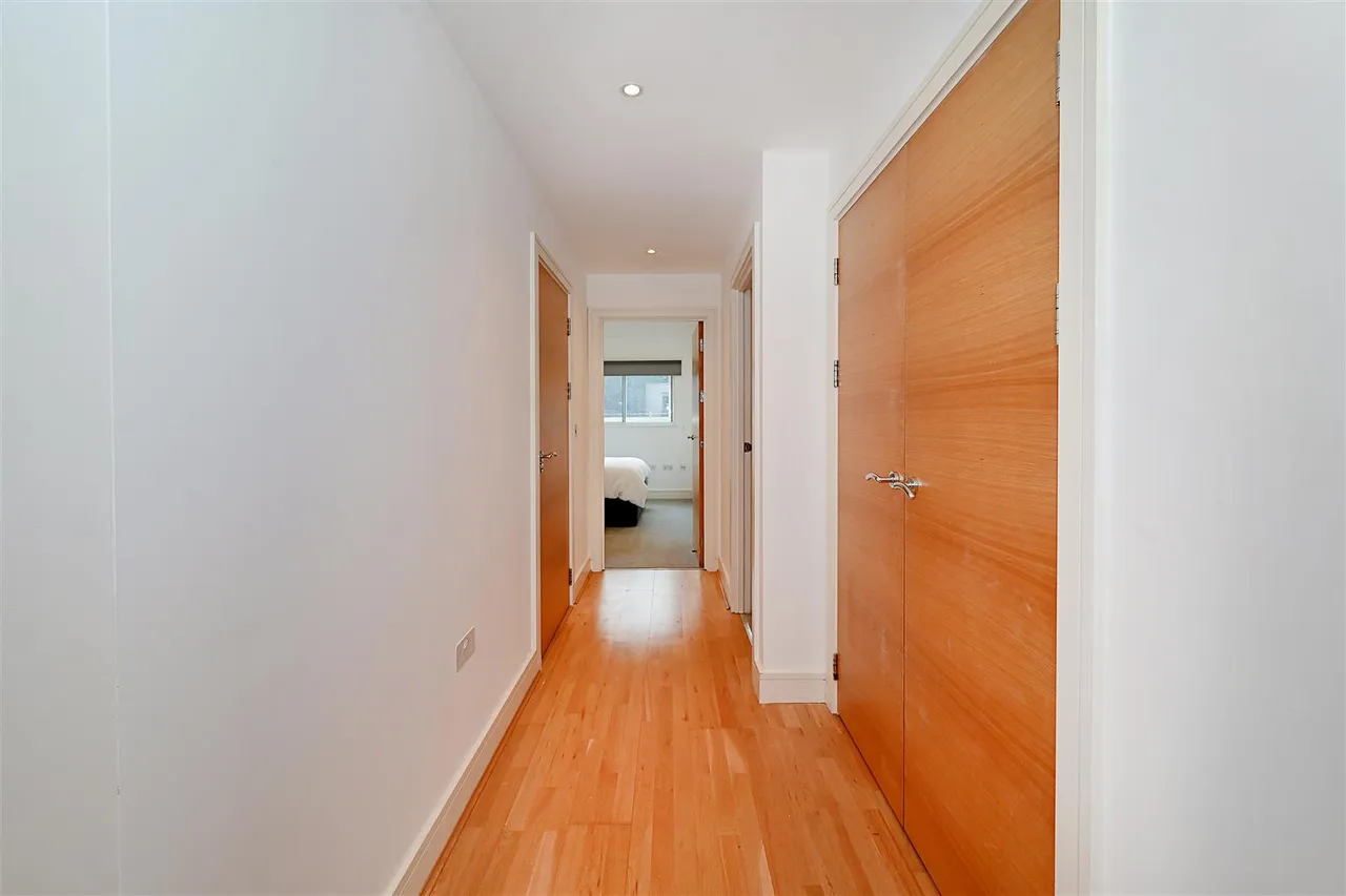 Queenstown Road, SW11, photo 12