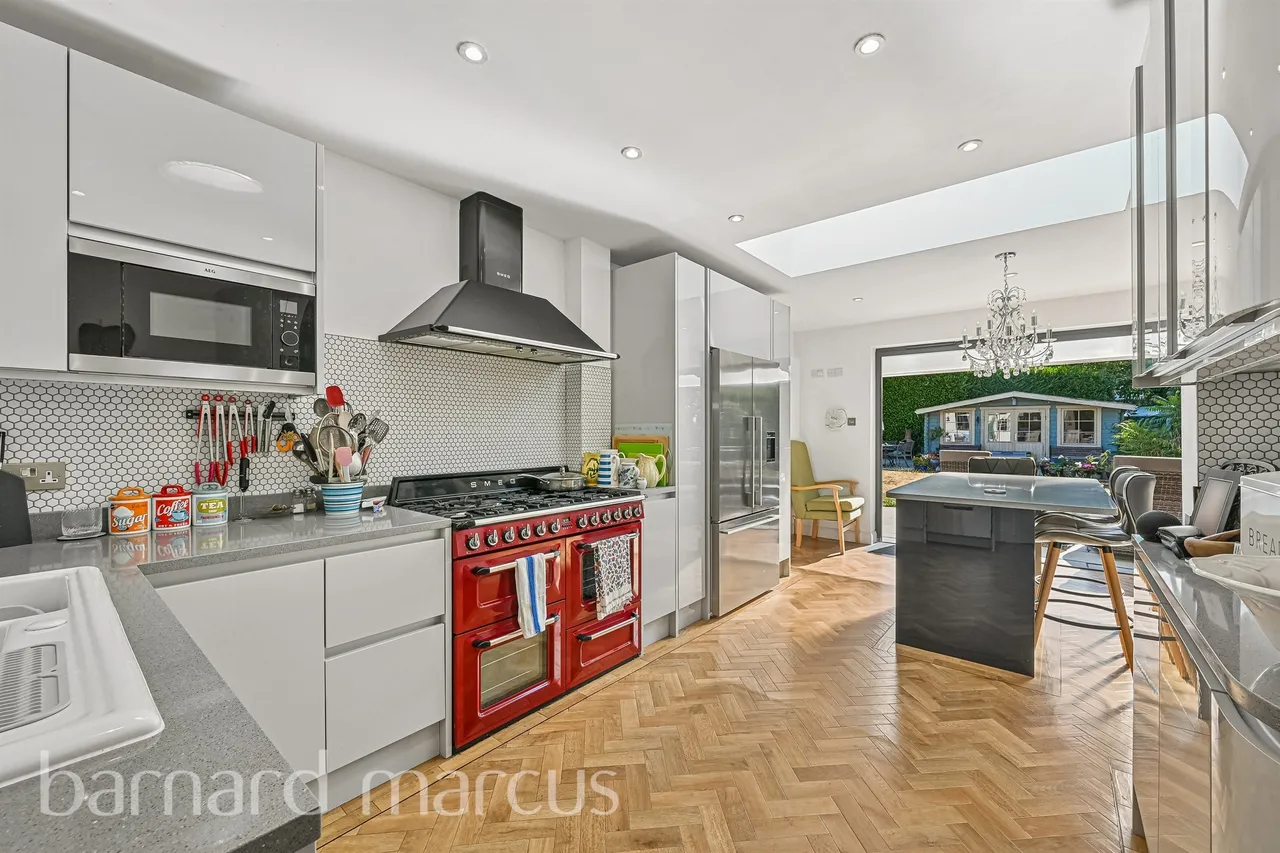Firswood Avenue, Epsom, KT19, photo 7