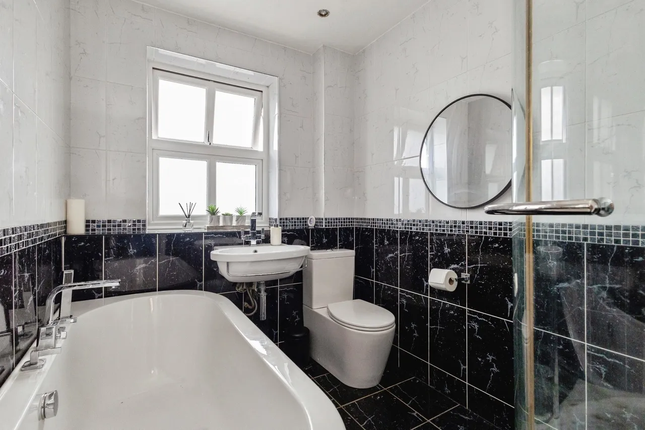 Springvale Close, Ashton-under-Lyne, Greater Manchester, OL7, photo 15