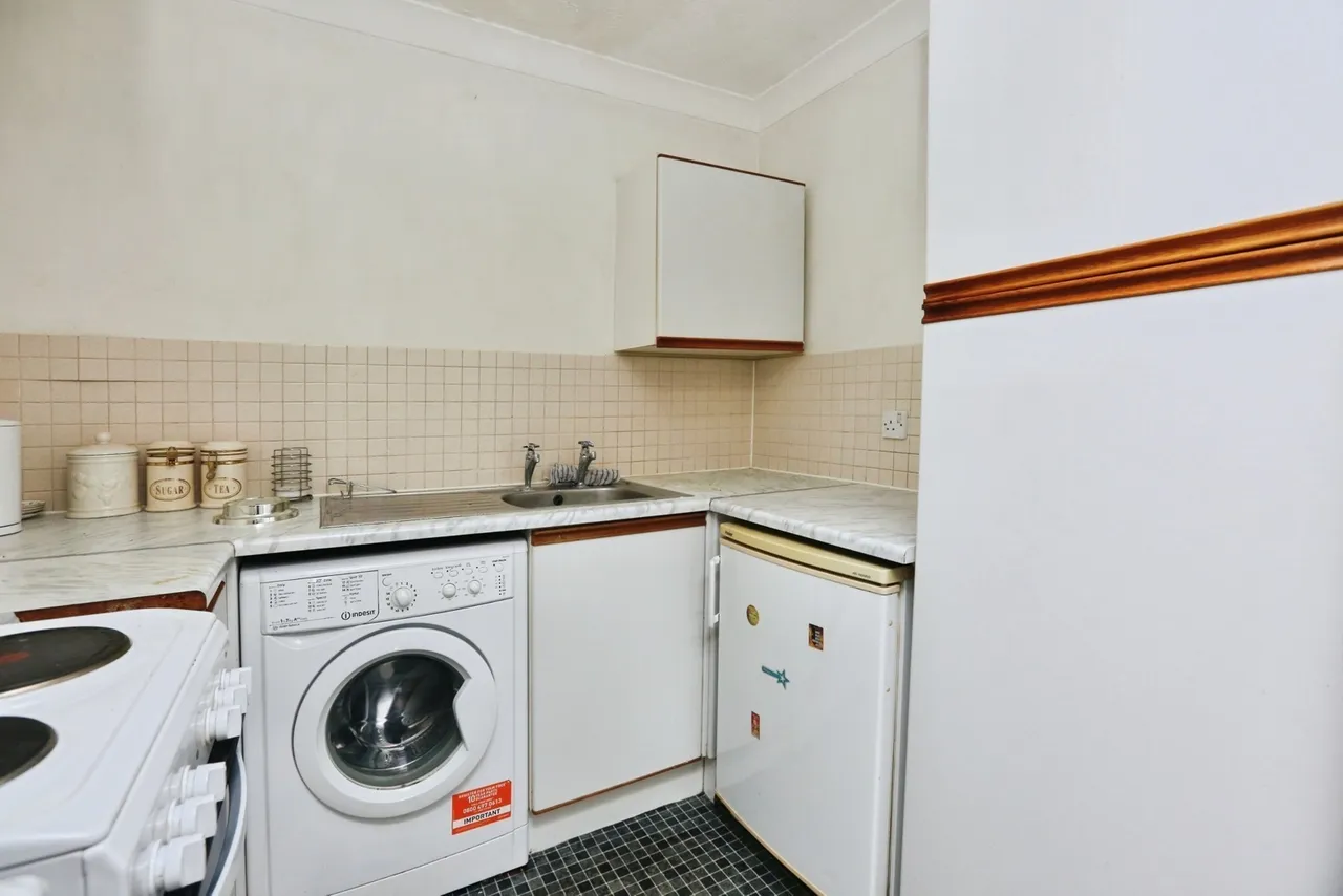 Shirley Road, Southampton, SO15, photo 5