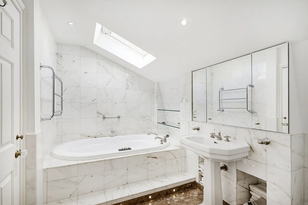 Holland Park Avenue, Holland Park, W11, photo 15
