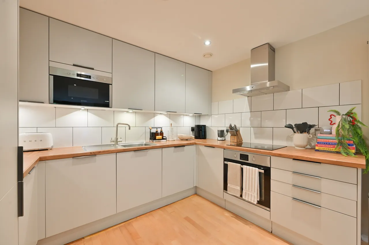18 Carter House, 33 Petergate, London, photo 4