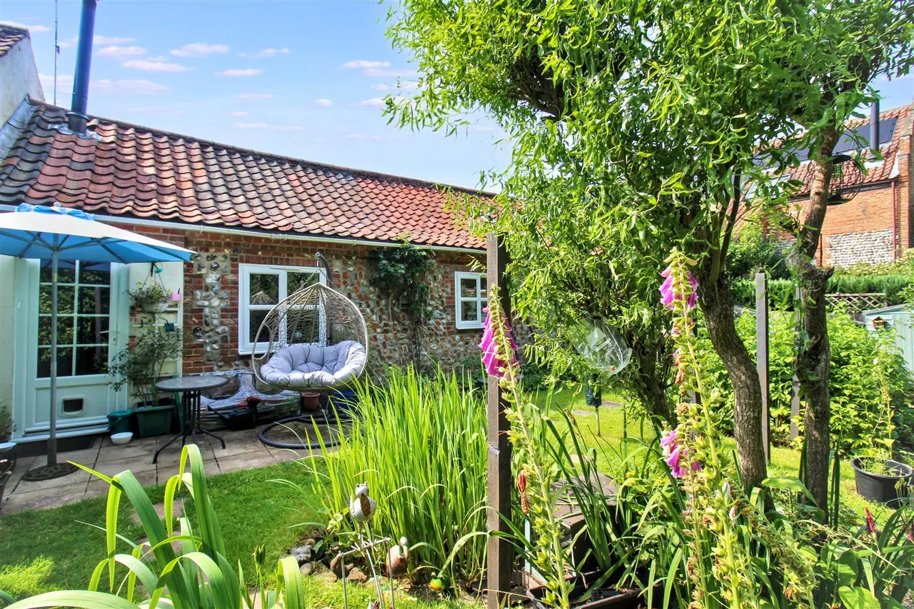 Thwaite Common, Erpingham, NR11, photo 9