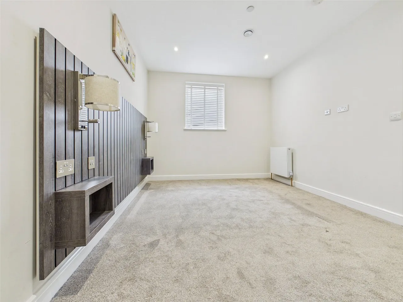 New Road, Rainham, RM13, photo 9