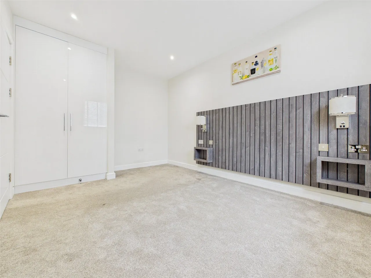 New Road, Rainham, RM13, photo 8