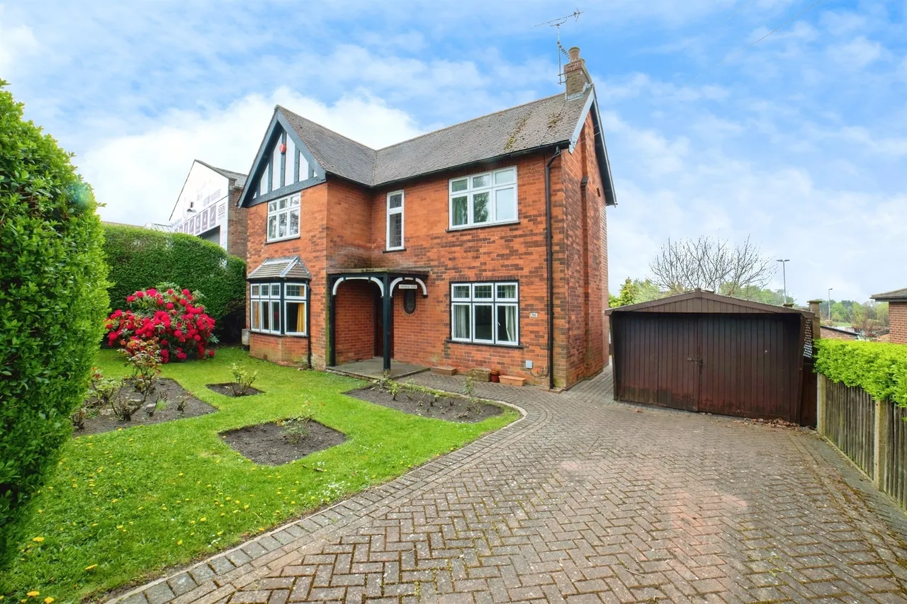 3 bed house for sale, Nottingham Road, Eastwood, NG16