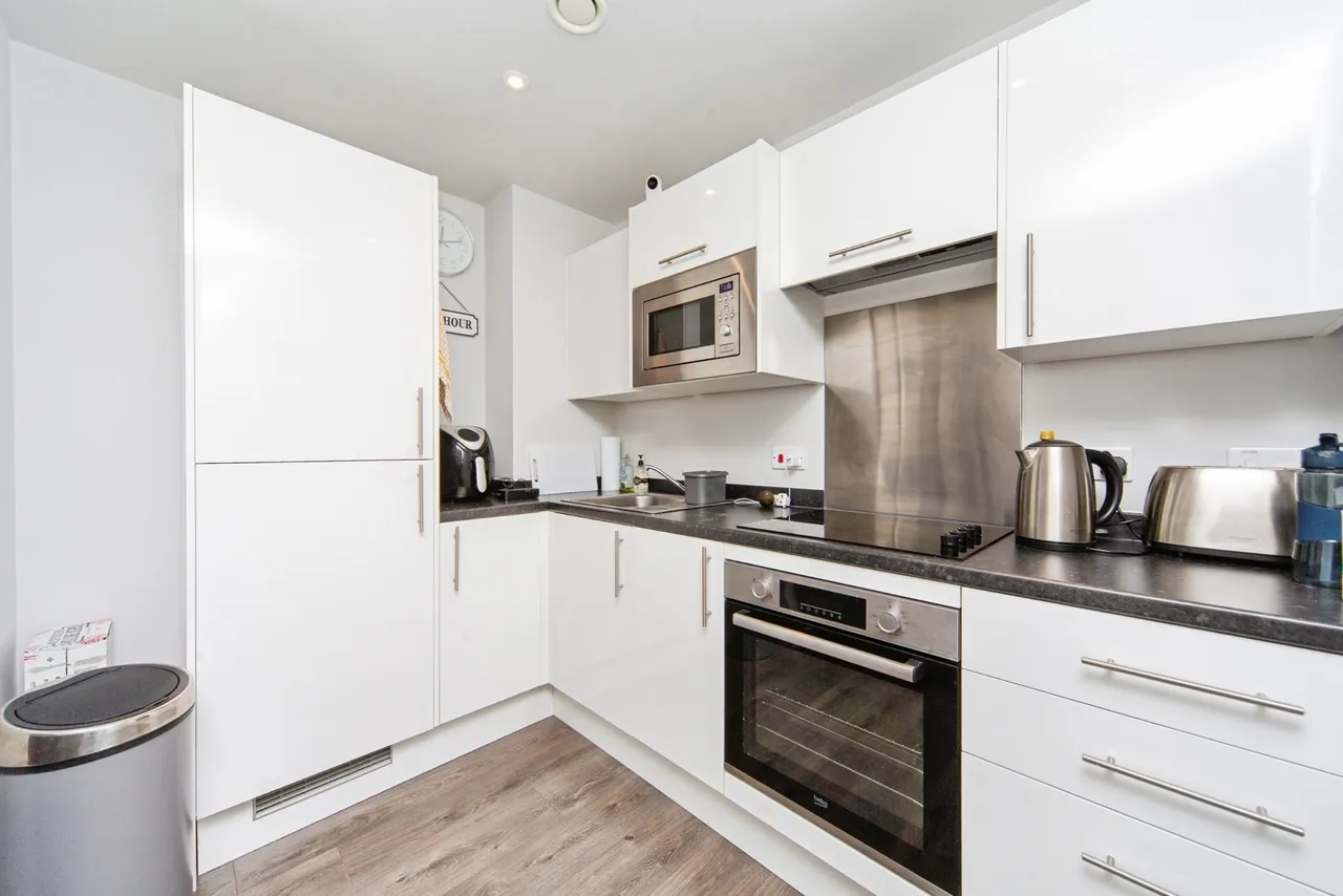 Neptune Place, L8, photo 10