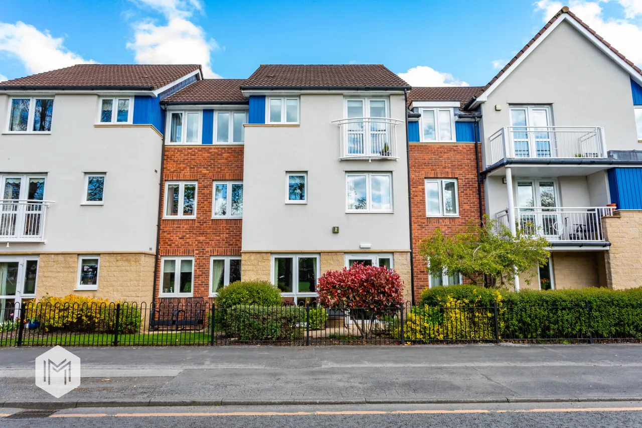 1 bed flat for sale — Apartment 21, Gilbert Court Ellesmere Road, Culcheth, Warrington, WA3 4GB