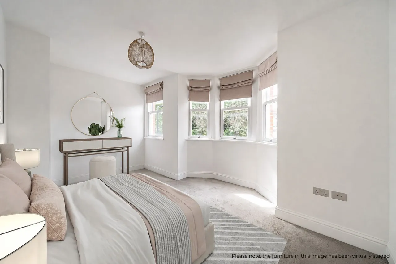 Iveley Road, London, SW4, photo 2