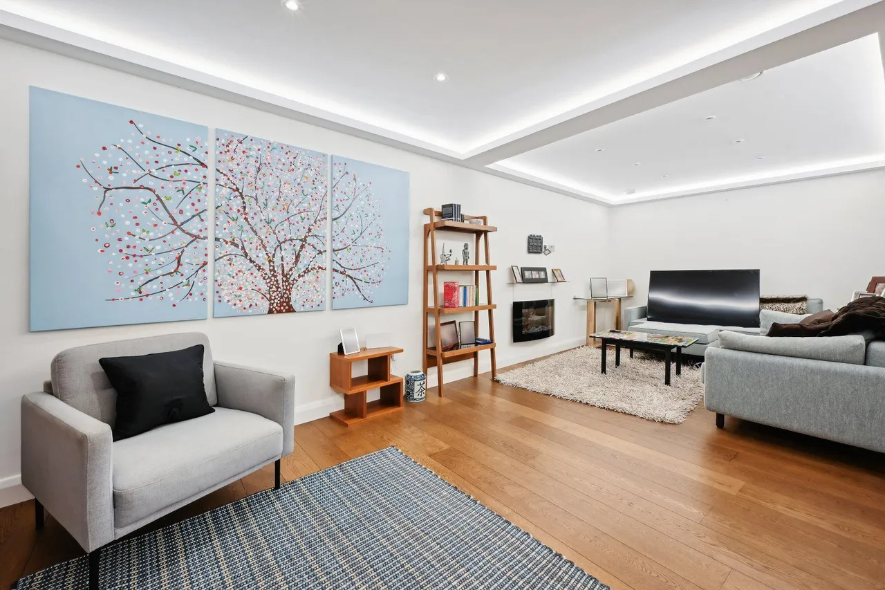 Redcliffe Road, Chelsea, London, SW10 9NJ, photo 3