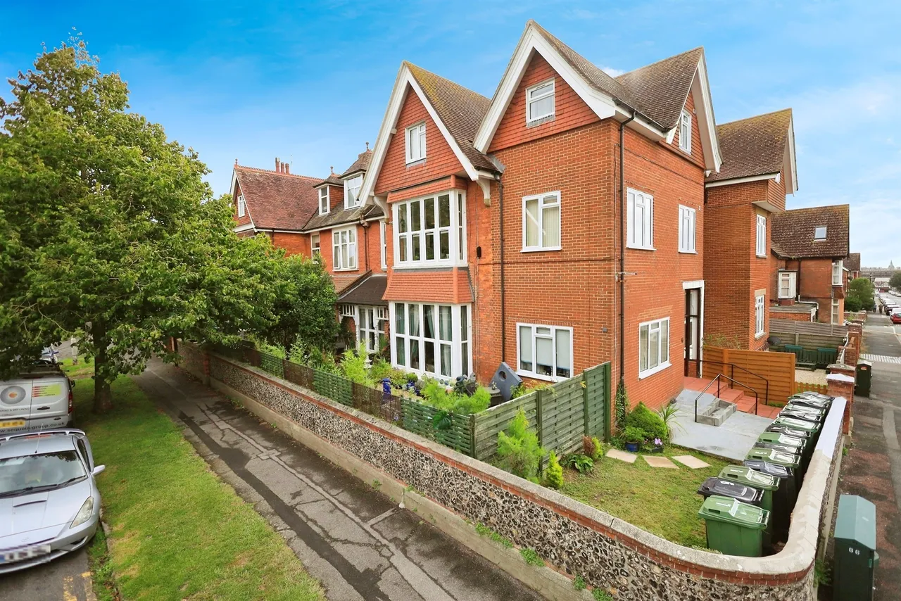 Eversfield Road, Eastbourne, photo 11