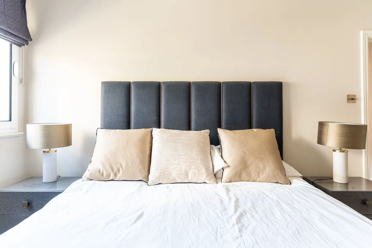 Flat 9, 1 Sloane Court East, London, photo 12