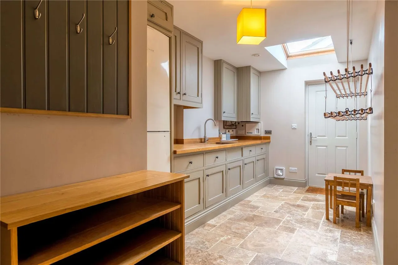 Top Lane, Copmanthorpe, York, YO23 3UJ, photo 11