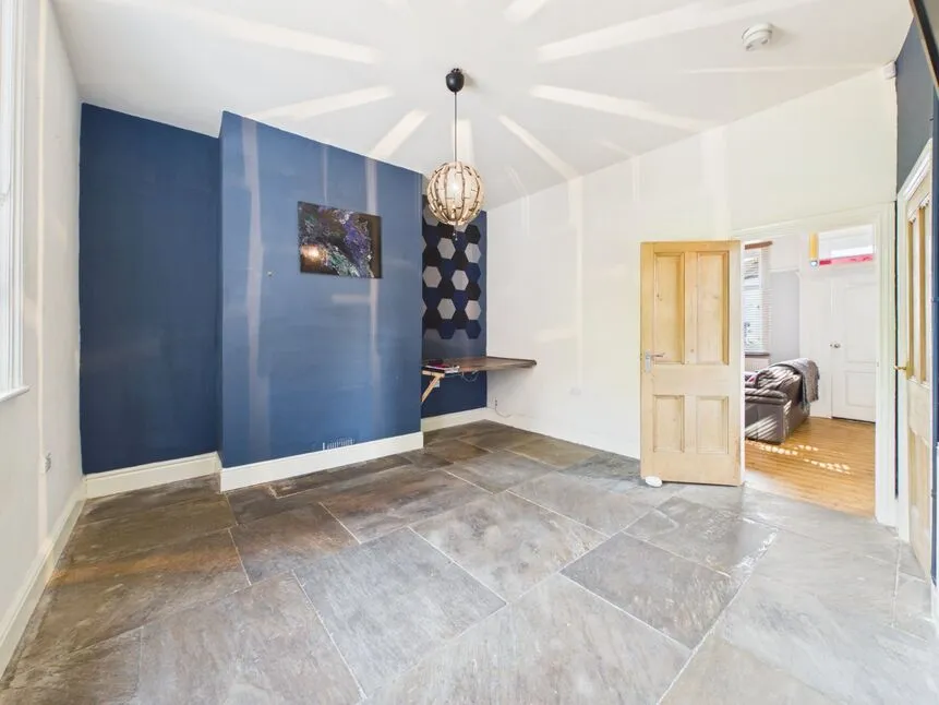 Kings Road, Ashton-under-Lyne, Greater Manchester, OL6, photo 5