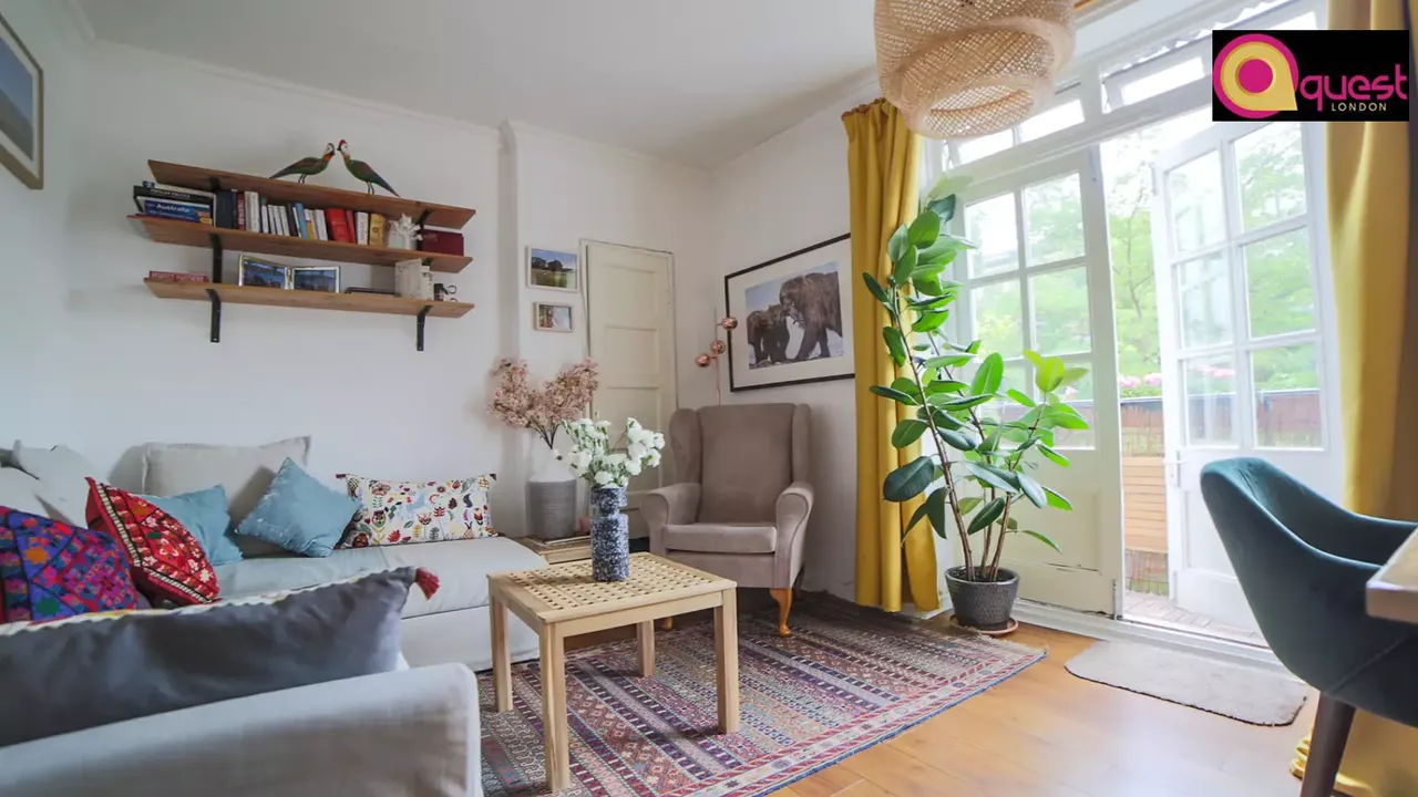 3 bed flat to rent, London, WC1H