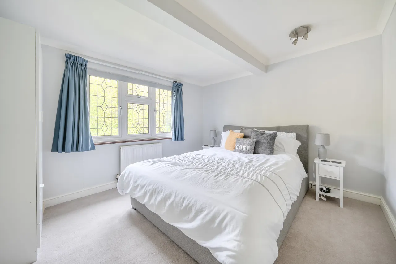 The Close, Bourne End, SL8, photo 12