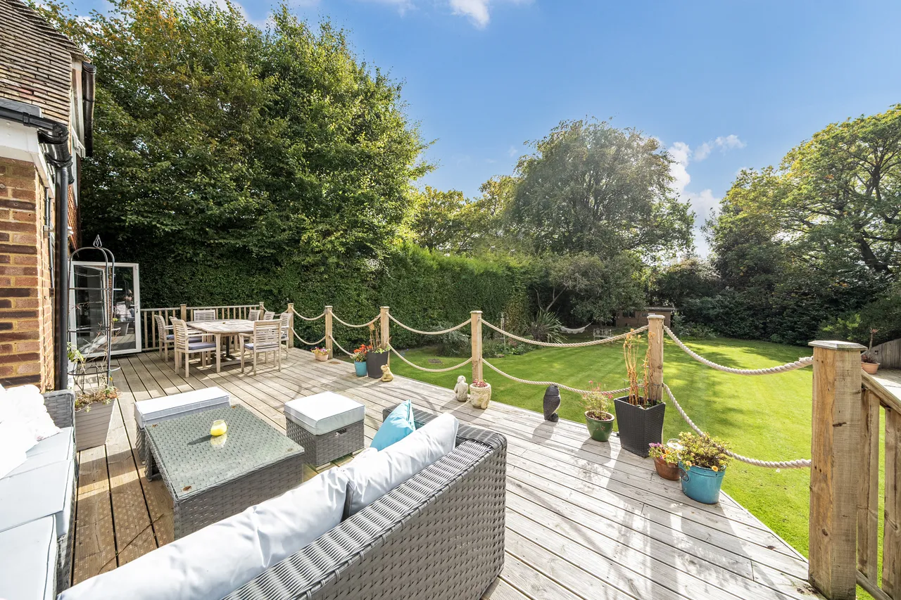The Close, Bourne End, SL8, photo 16