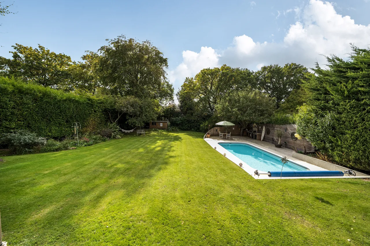 The Close, Bourne End, SL8, photo 7