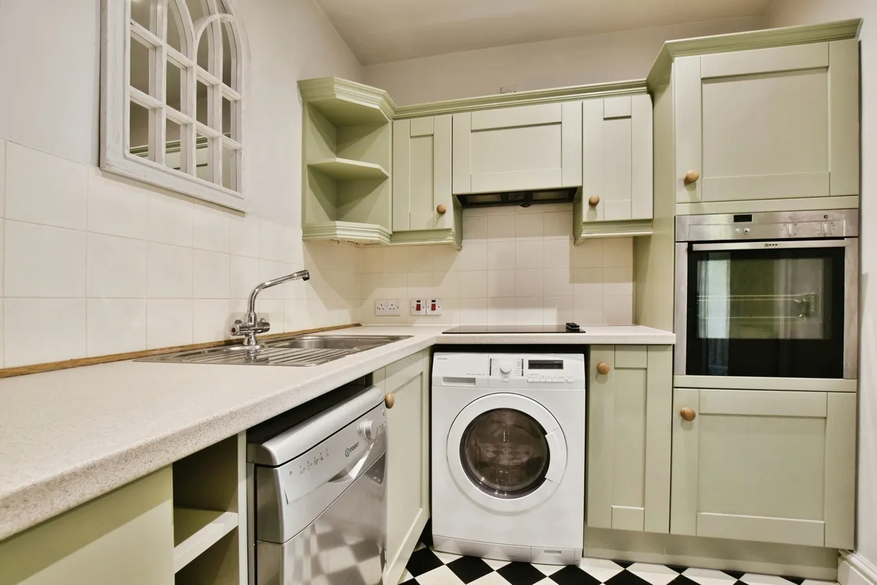 Brook Lane, Alderley Edge, Cheshire, SK9, photo 10