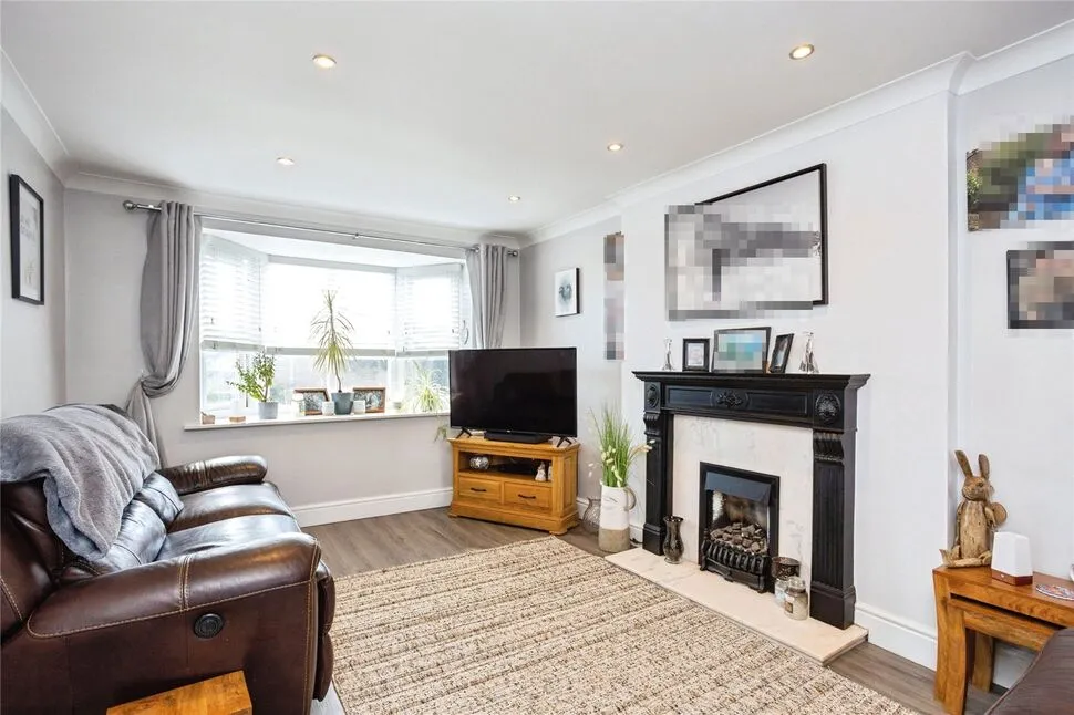 Yeoman Gardens, Paddock Wood, Kent, TN12, photo 3