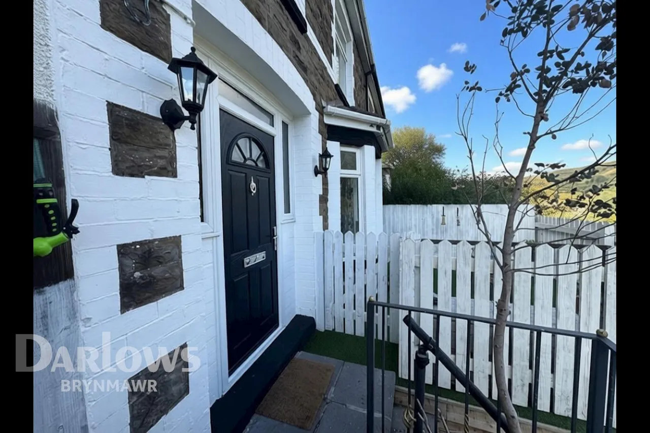 Aberbeeg Road, Abertillery, photo 21