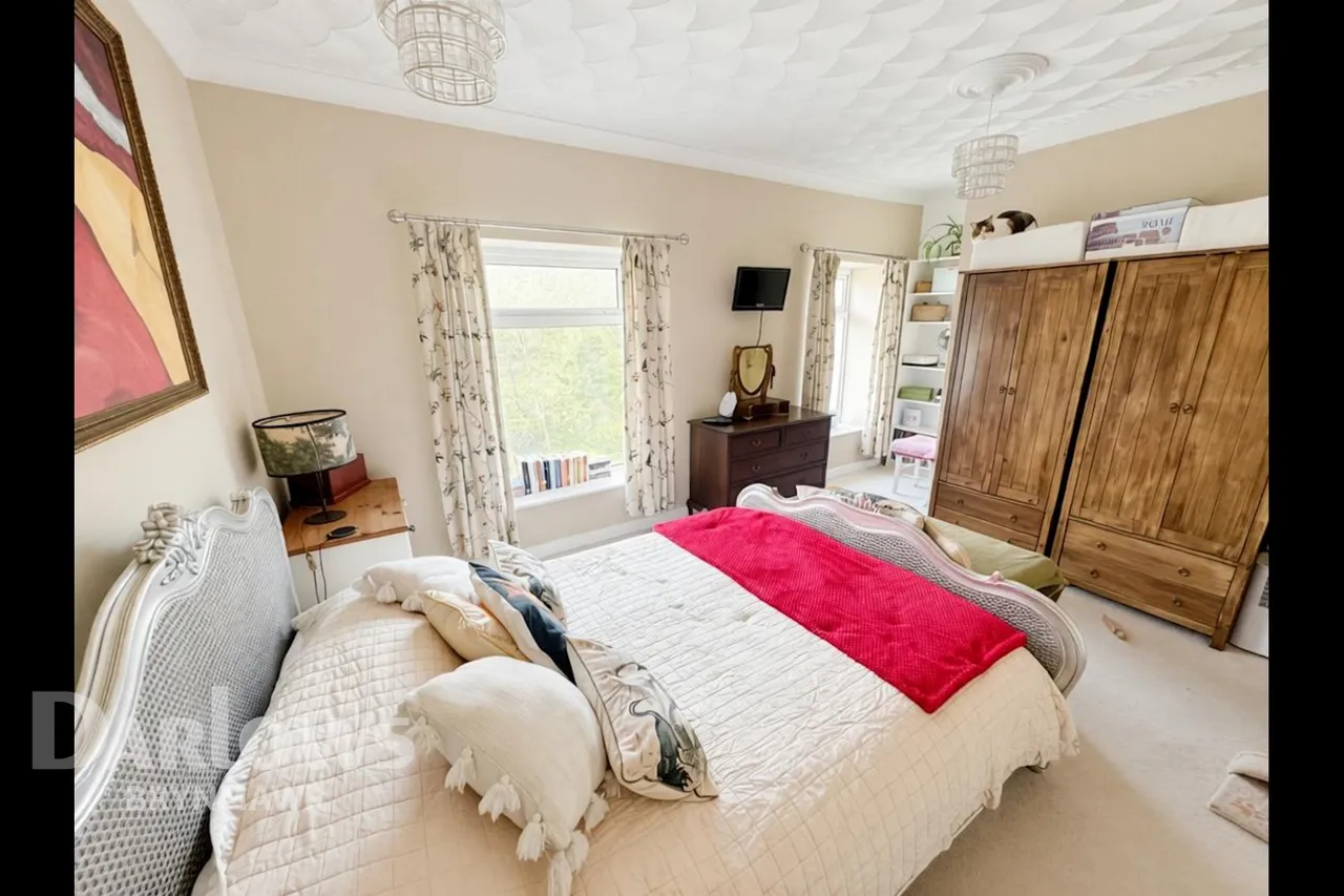 Aberbeeg Road, Abertillery, photo 11