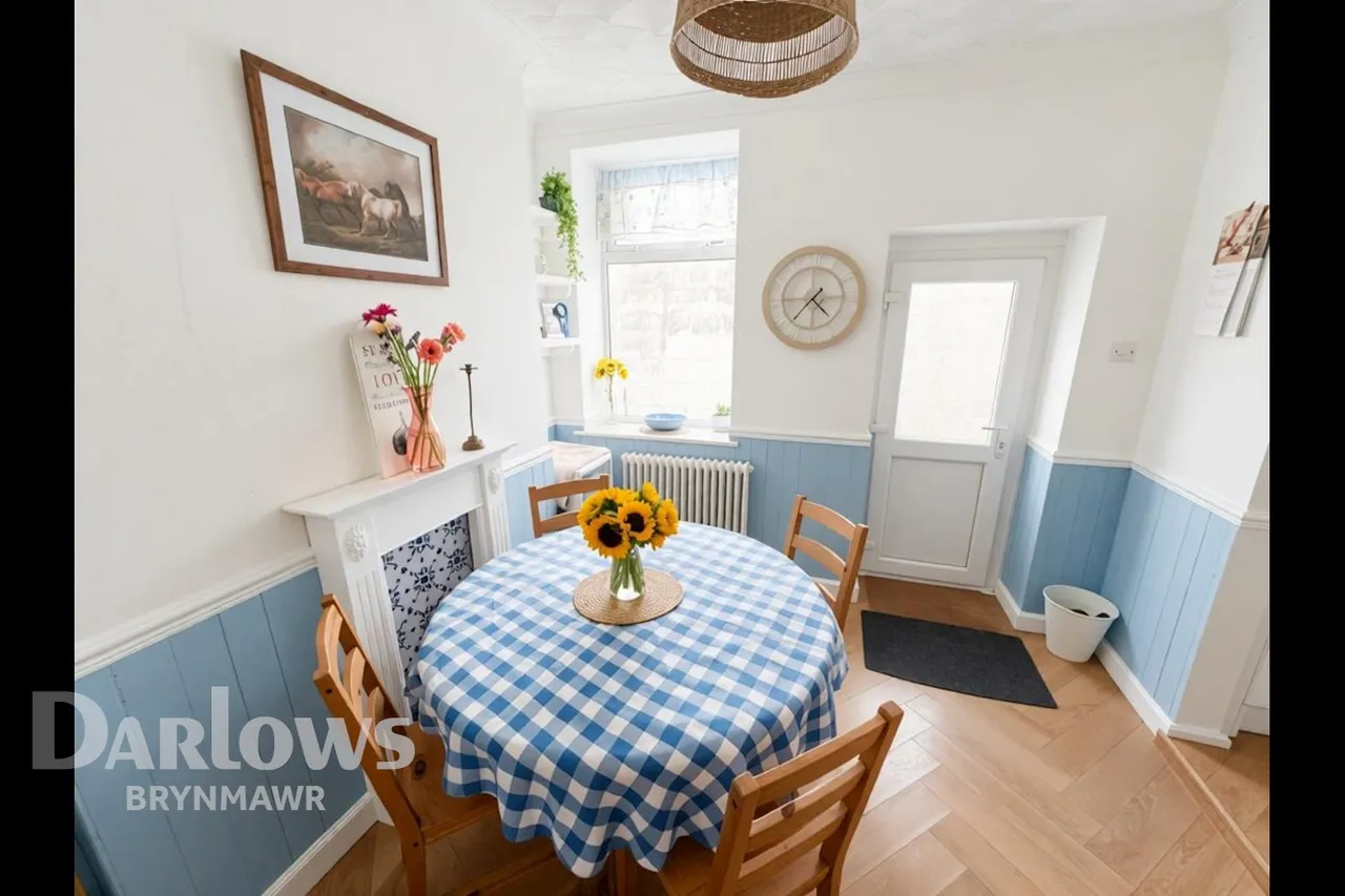 Aberbeeg Road, Abertillery, photo 6
