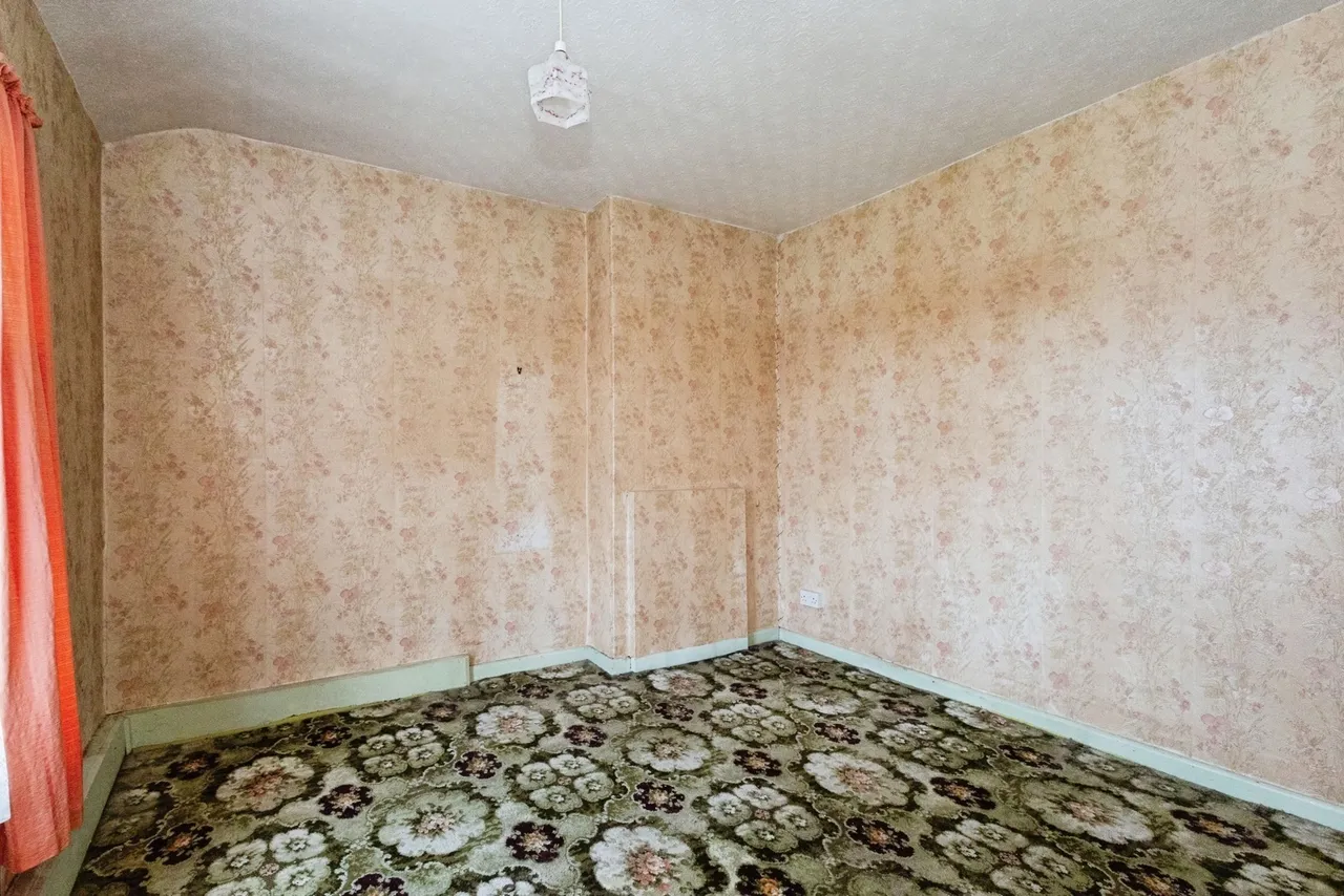 Montague Road, Ashton-under-Lyne, Greater Manchester, OL6, photo 12