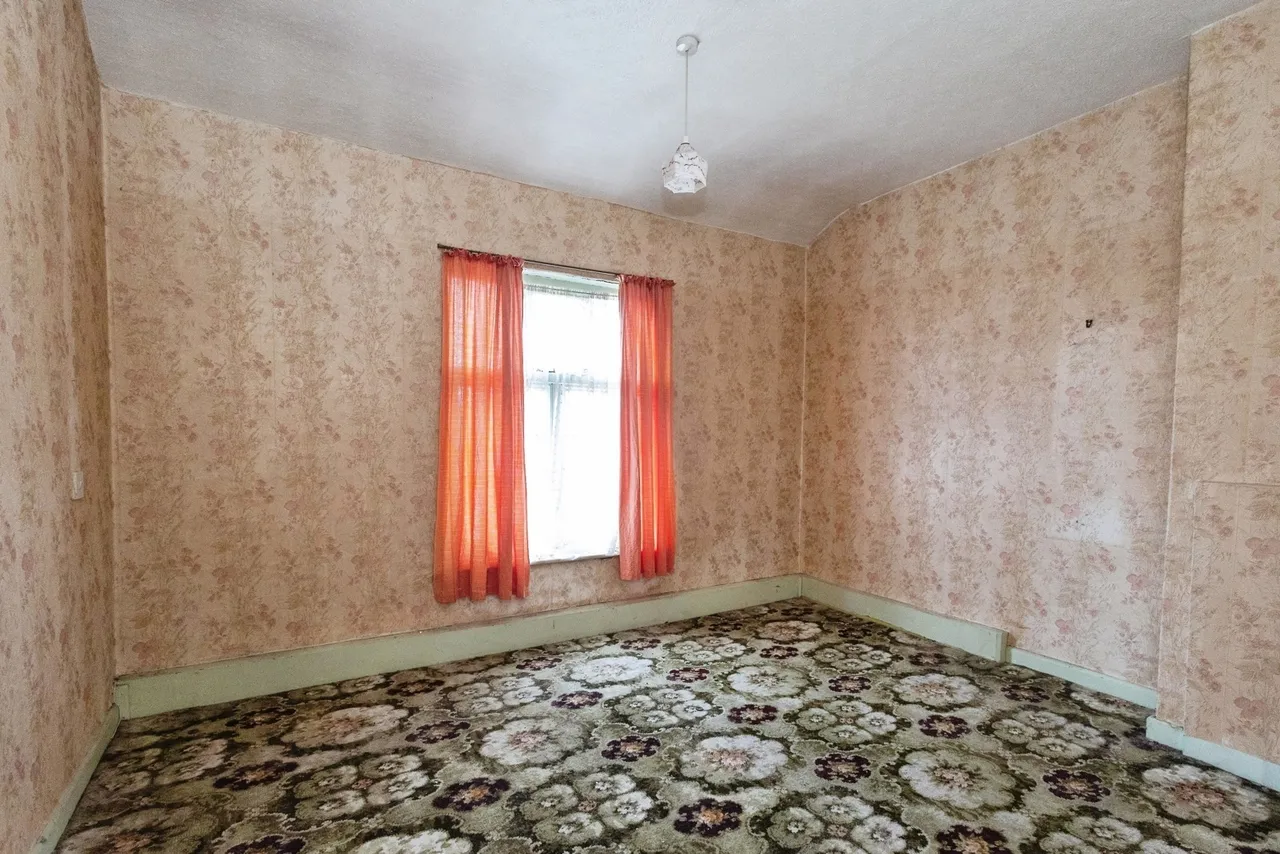 Montague Road, Ashton-under-Lyne, Greater Manchester, OL6, photo 10