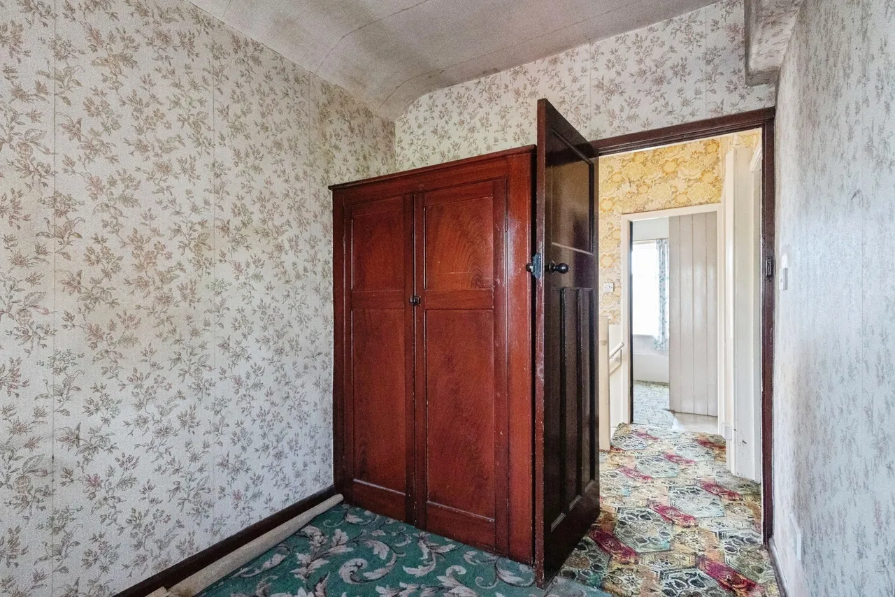 Montague Road, Ashton-under-Lyne, Greater Manchester, OL6, photo 11