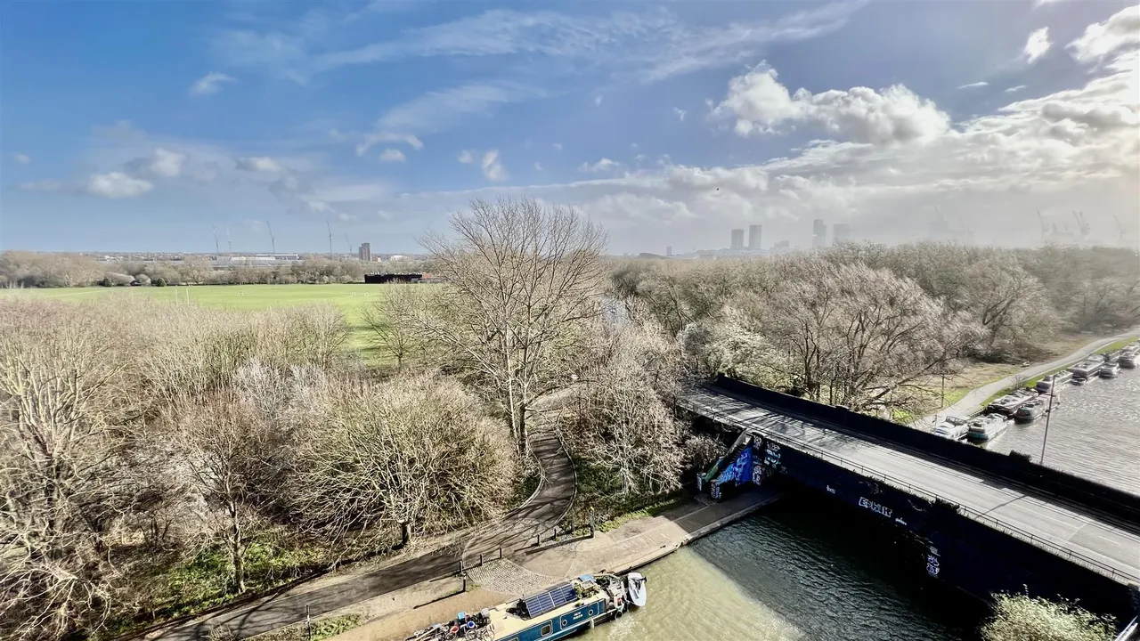 Homerton Road, Homerton, E9, photo 9