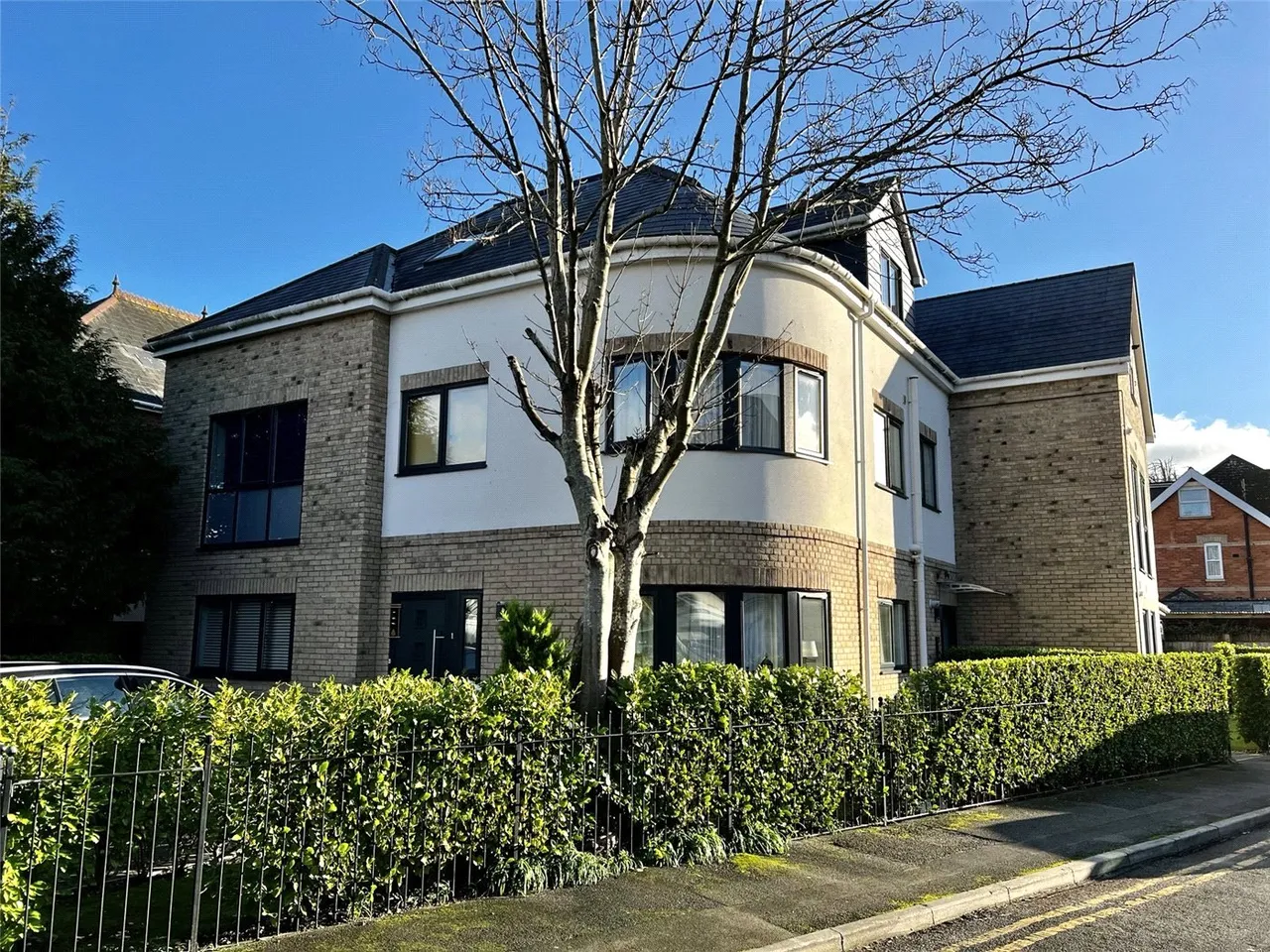 2 bed flat for sale — Westbourne Park Road, Bournemouth, Dorset, BH4