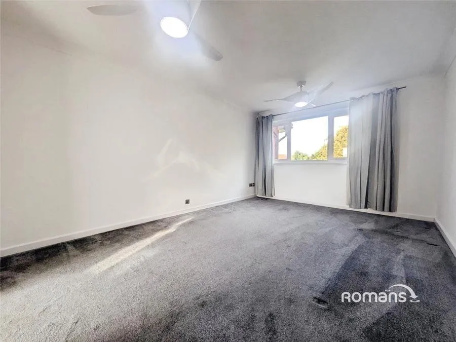 Shackleton Way, Woodley, RG5, photo 5