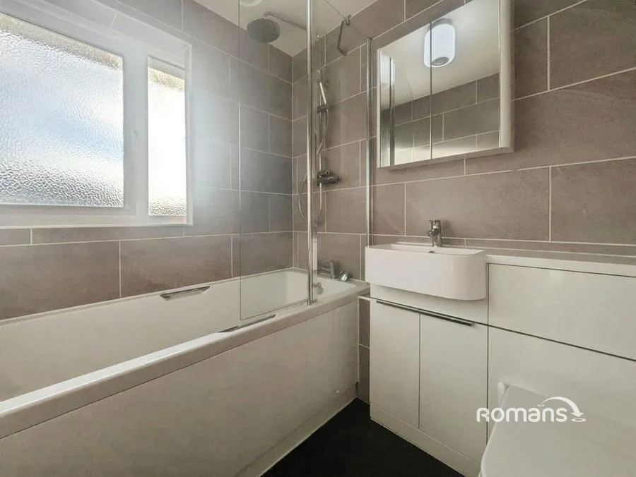 Shackleton Way, Woodley, RG5, photo 3