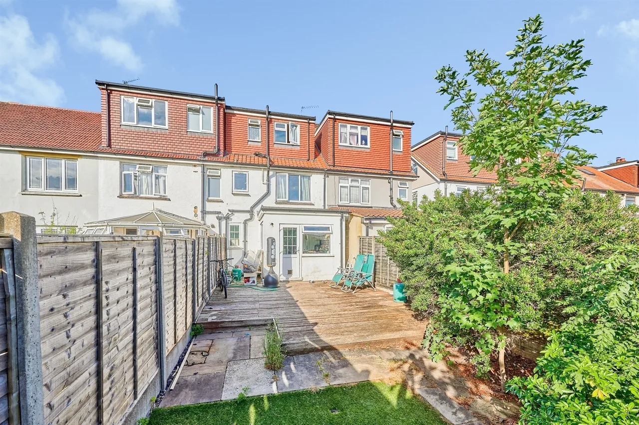 River Avenue, Hoddesdon, photo 11