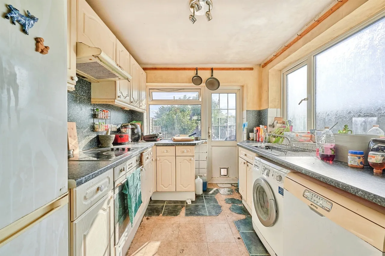 River Avenue, Hoddesdon, photo 10